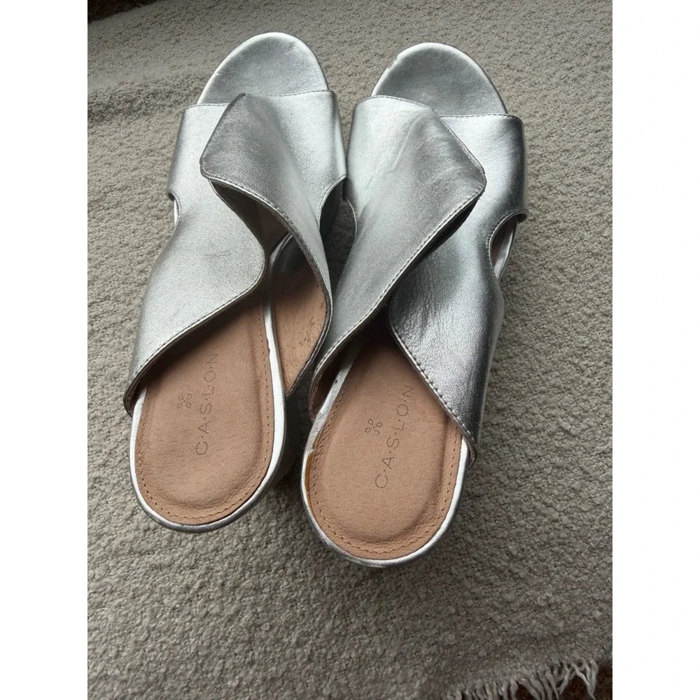 Caslon Silver Metallic Platform Wedge Sandals Size 9.5 Suede Wrap Mules